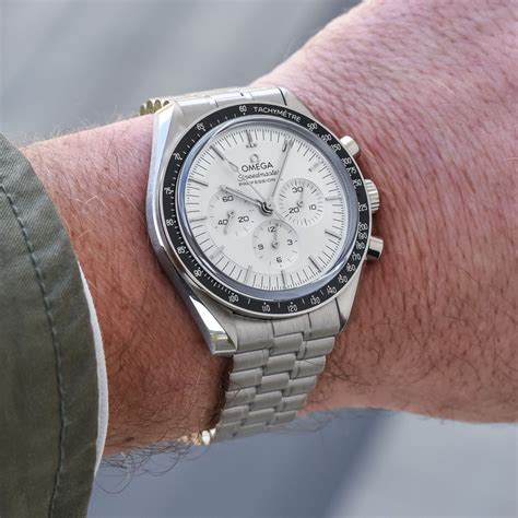 omega speedmaster moonwatch professional white|Omega Speedmaster moonwatch bezel.